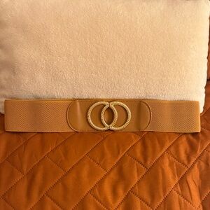 Stretch Waist Belt with Gold Double-Ring Buckle — Tan